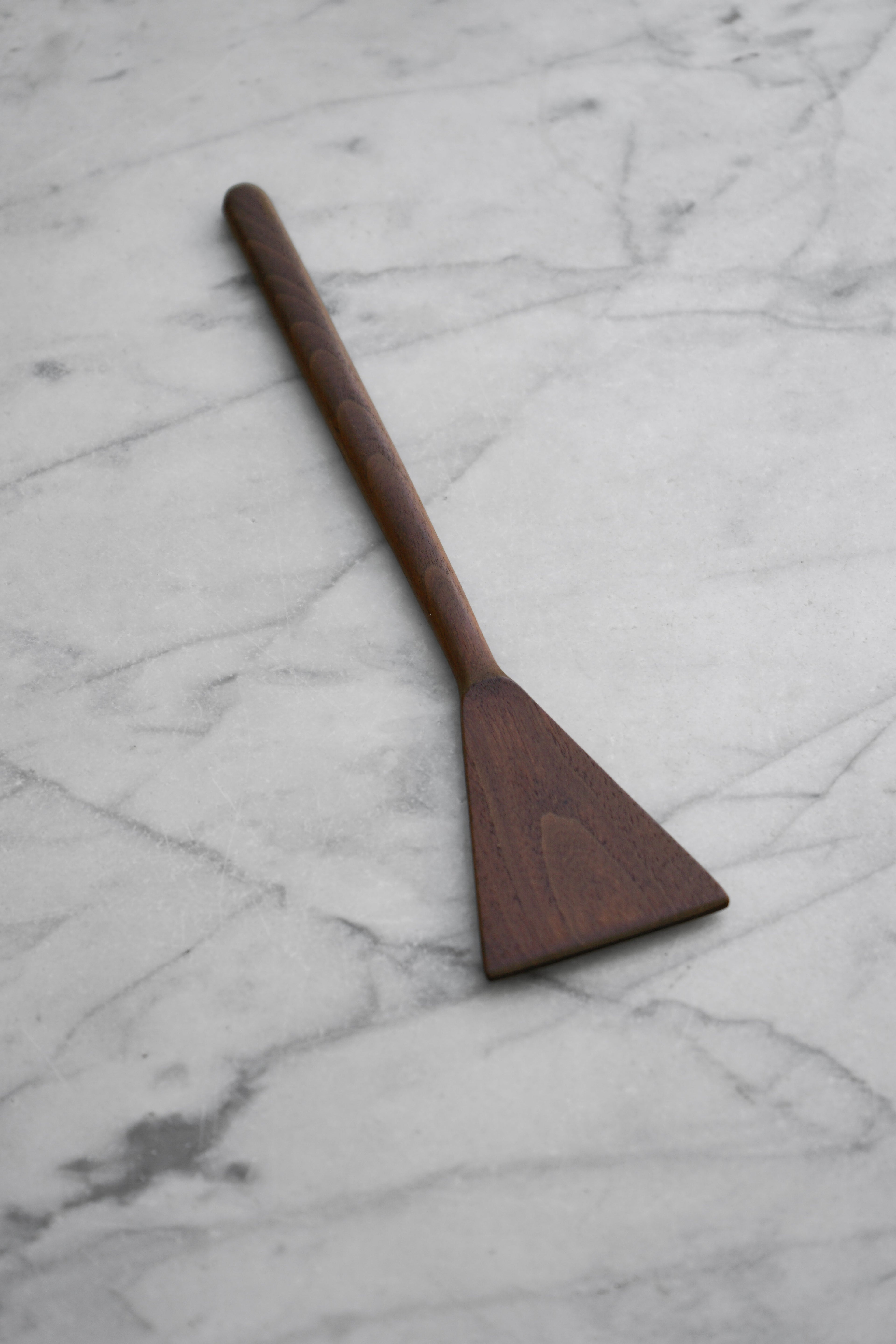 Flat Line - Triangle Spatula - Walnut. Cherry. or Maple Wood