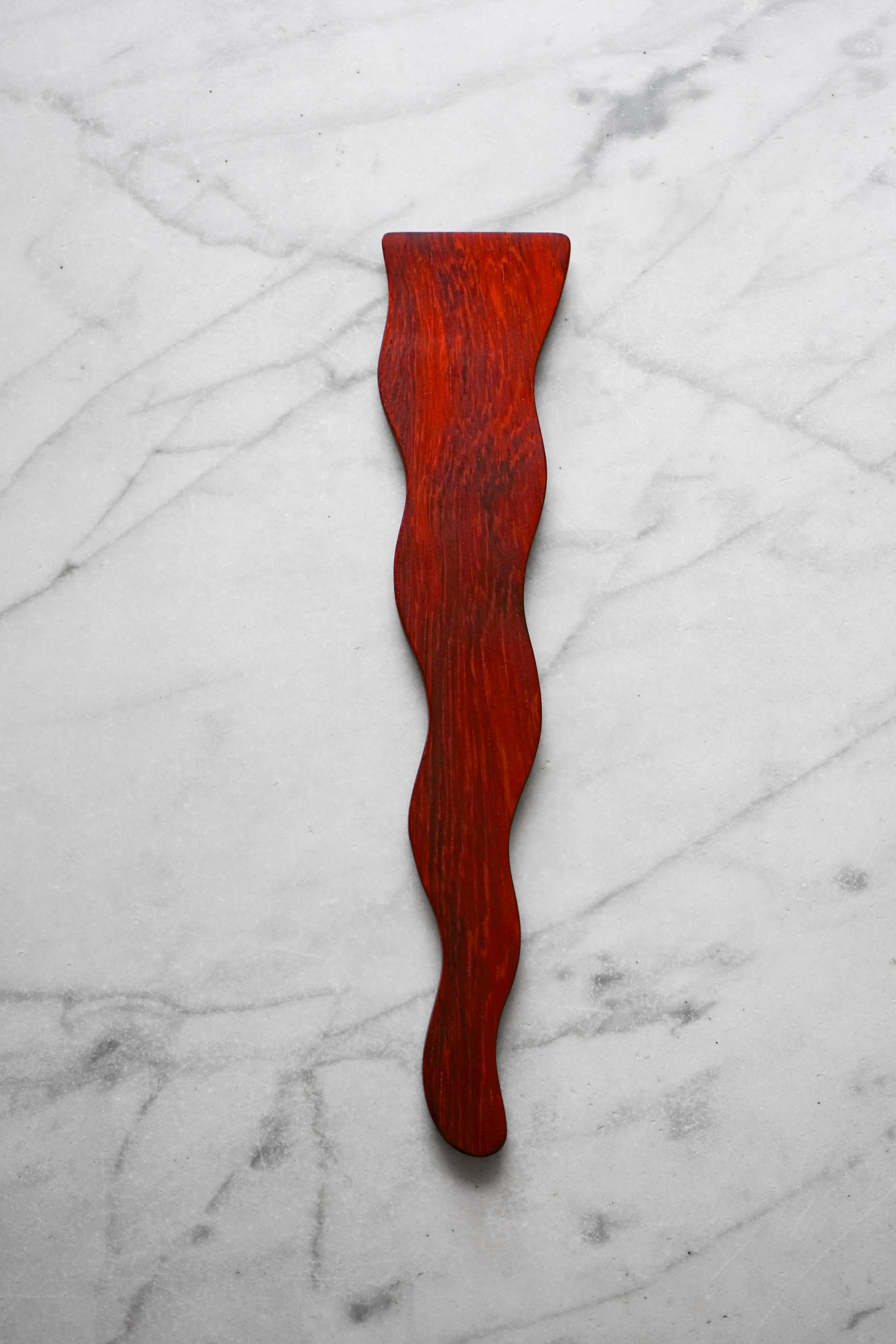 Flat Line - Wavy Spatula - Padauk Wood